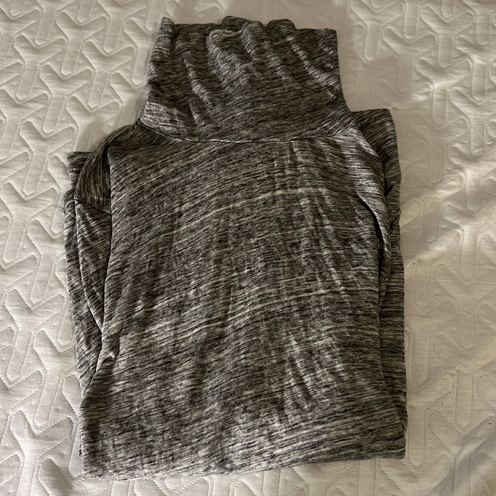 Thin J. Crew Gray Marbled Turtleneck